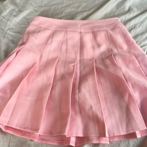 pink xs skirt, built in shorts